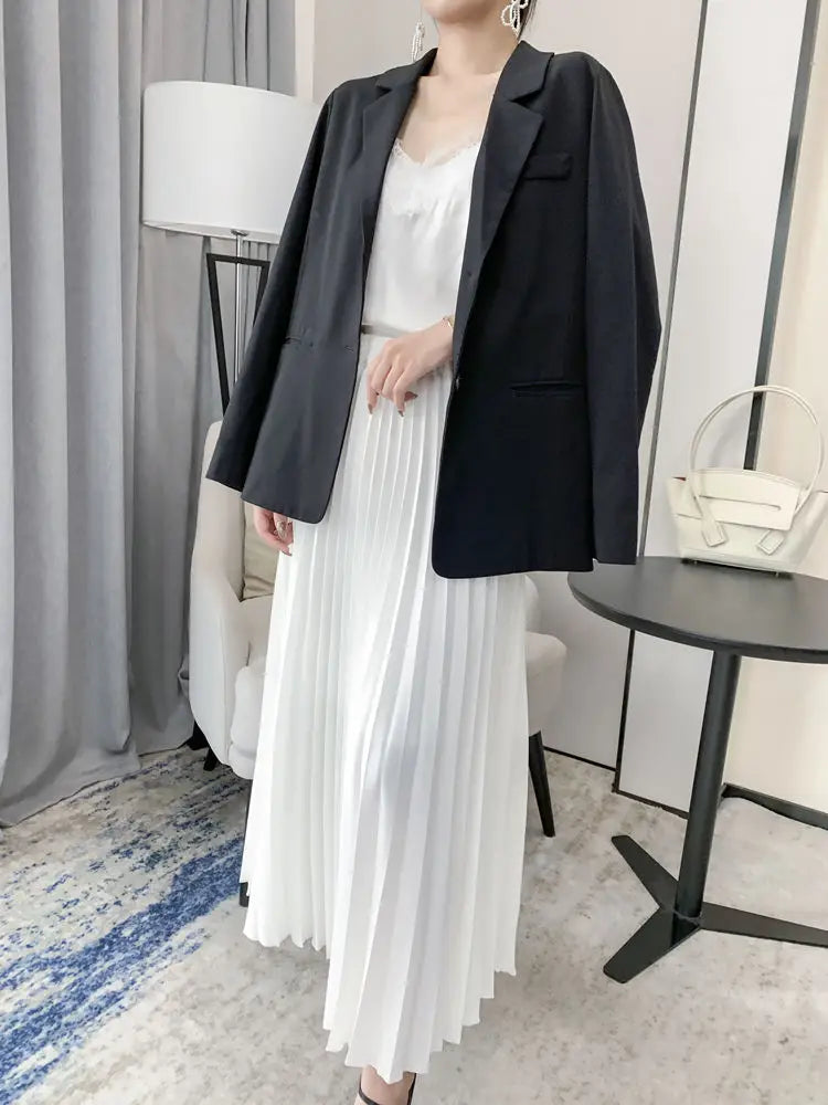 White Halfbody Skirt for Women 2024 Spring/Summer New High Waist Slim and Hanging Feeling Pleated Skirt Mid Length A-line Skirt - Mozarto Enterprise