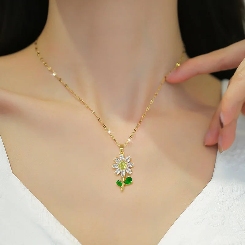 Shop Classic Green Leaf Flower Necklace